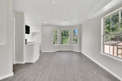 Updated home in Lake Livingston Community - photo 14