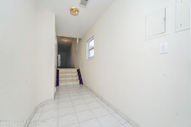 Extra large 2 family high ranch located in the desirable New - photo 7
