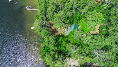 This remarkable LC Andrews Maine Cedar Log Home sits in the most - photo 34