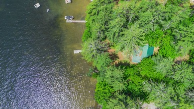 This remarkable LC Andrews Maine Cedar Log Home sits in the most - photo 35