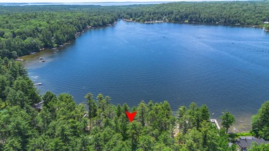 This remarkable LC Andrews Maine Cedar Log Home sits in the most - photo 36