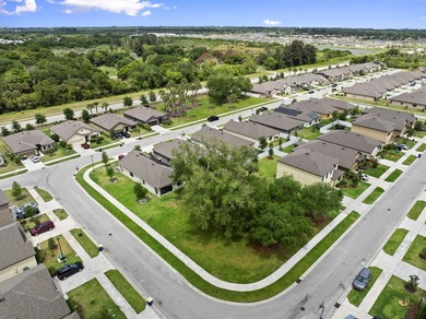 Welcome to this stunning spacious Cali model home located in the - photo 45