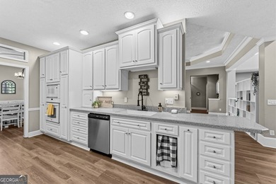 Welcome to 811 Riverview, located in the desirable golf cart - photo 4