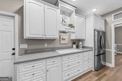 Welcome to 811 Riverview, located in the desirable golf cart - photo 5