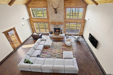 Welcome to an exceptional Lake Fork waterfront estate located at - photo 9