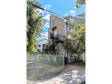 Amazing Opportunity to own a Legal 3 Family with all separate - photo 2