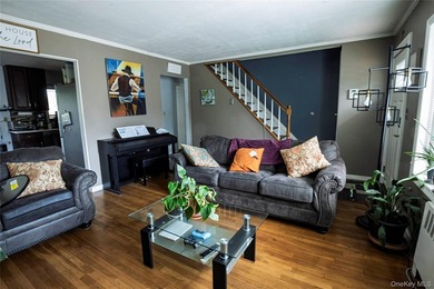 Welcome to this charming 4-bedroom, 2-full-bath Cape located in - photo 11