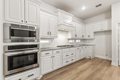 Stunning 2-Story craftsman gem in Capella Park! Featuring - photo 13