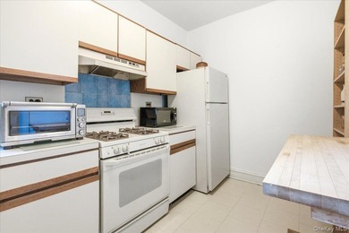 This sun-drenched one-bedroom is the kind of home that is - photo 16