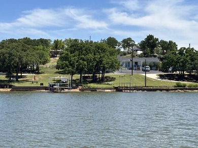 Fully updated lake front property on beautiful Lake Nocona w - photo 30