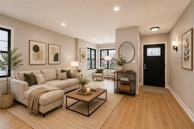 Beautifully renovated 3-bedroom, 3-bathroom home in desirable - photo 4