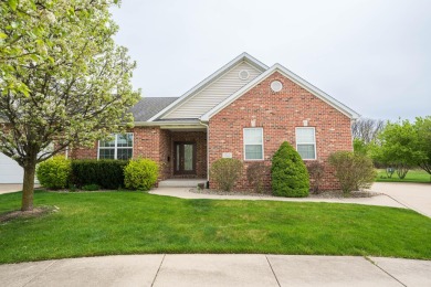 Lake Townhome/Townhouse For Sale in Crown Point, Indiana