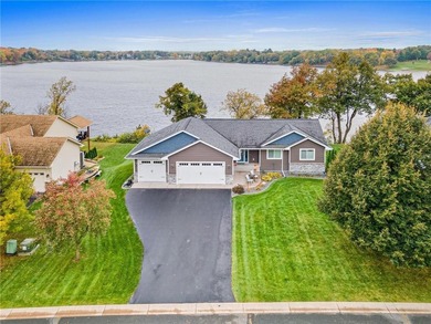 North Lindstrom Lake Home Sale Pending in Lindstrom Minnesota