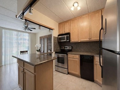 Rarely available and beautifully renovated, this stunning - photo 4