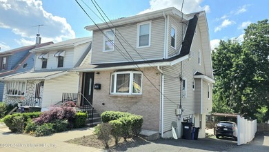 Desirable doctor's row location! Cash buyers preferred. Fully - photo 5