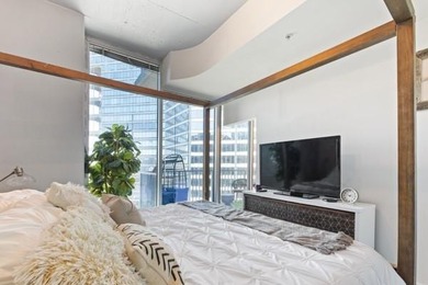 Stunning renovated 1 bed / 1 bath condo in Twelve Centennial