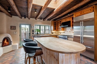 Fuente Colibri 416 Apodaca Hill On the historic Eastside ,close - photo 8