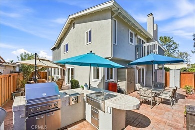 Beautiful end-unit townhome in a quiet interior location - photo 21