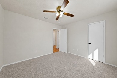 BACK ON THE MARKET WITH A SOLID FOUNDATION AND BRAND NEW CARPET! - photo 22