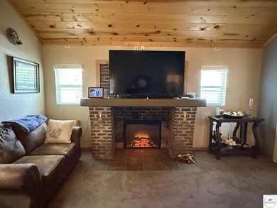 Looking for that optimal full-time home or weekend retreat? This - photo 4