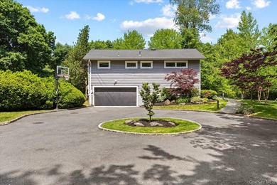 Situated down a long private driveway and set on a magnificent - photo 3