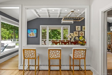 Situated down a long private driveway and set on a magnificent - photo 8