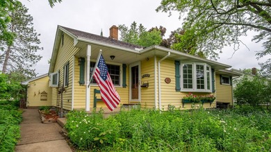 This is your chance to own a meticulously well cared for home on - photo 1