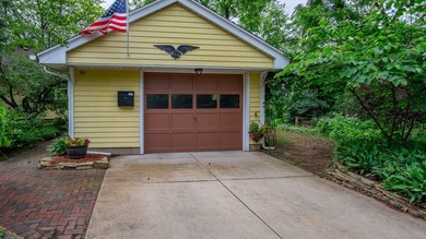 This is your chance to own a meticulously well cared for home on - photo 4