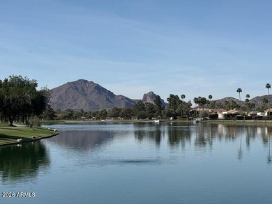 EXQUISITE Lakefront home in the exclusive gated community of Las - photo 1