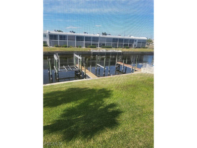 Cape Coral Area Condo For Sale in Cape Coral Florida