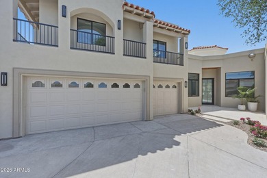 EXQUISITE Lakefront home in the exclusive gated community of Las - photo 2