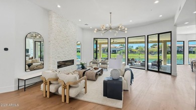 EXQUISITE Lakefront home in the exclusive gated community of Las - photo 3