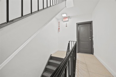 Fully Renovated Mixed-Use Property for Sale This turnkey, fully - photo 13