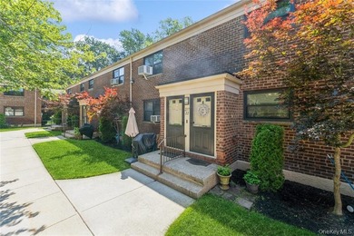 Beautifully renovated Two Bedroom Cooperative Upper Level Garden - photo 14