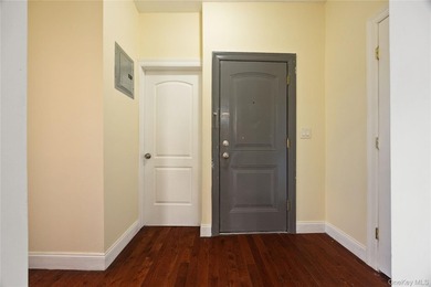 Fully Renovated Mixed-Use Property for Sale This turnkey, fully - photo 14