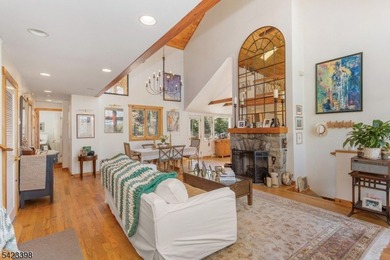 Welcome to your perfect lakeside escape! Nestled in the heart of - photo 18