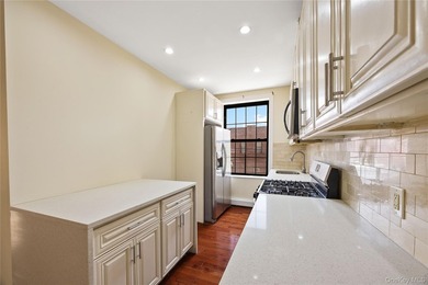 Fully Renovated Mixed-Use Property for Sale This turnkey, fully - photo 19