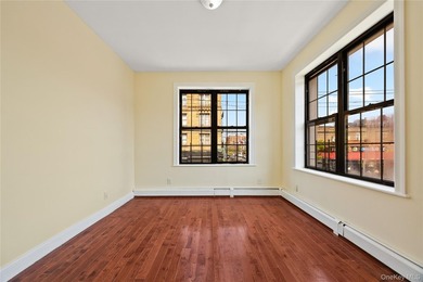 Fully Renovated Mixed-Use Property for Sale This turnkey, fully - photo 22