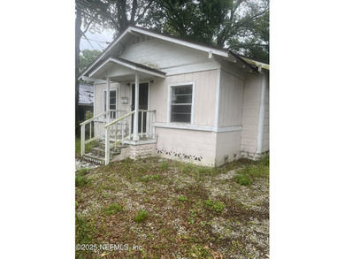 Great opportunity to add to Rental Portfolio this 3Bedroom rents - photo 2