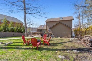 Welcome to your perfect lakeside escape! Nestled in the heart of - photo 34