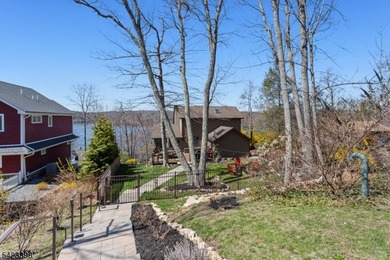 Welcome to your perfect lakeside escape! Nestled in the heart of - photo 35
