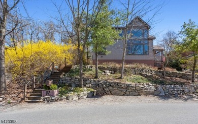 Welcome to your perfect lakeside escape! Nestled in the heart of - photo 37