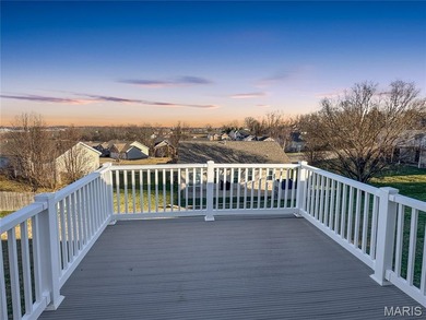 Carefree living in a convenient location and quiet cul-du-sac