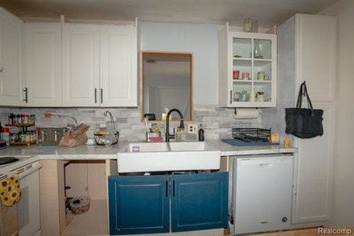 Welcome home to this charming 3-bedroom colonial featuring a - photo 9