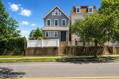 Welcome to this beautifully renovated single-family detached - photo 3