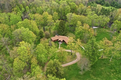 Welcome to The Cannon River Ranch, this iconic Lodge was built - photo 5
