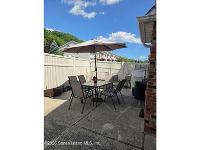 Four Brothers Opportunity! This beautiful 3-bedroom, 2-bath - photo 4