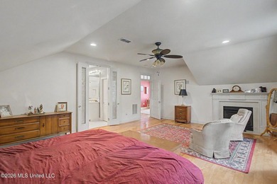 Experience the perfect blend of luxury living and everyday - photo 18