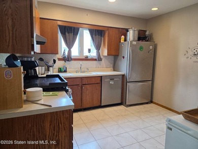 Four Brothers Opportunity! This beautiful 3-bedroom, 2-bath - photo 8