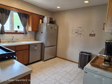 Four Brothers Opportunity! This beautiful 3-bedroom, 2-bath - photo 9